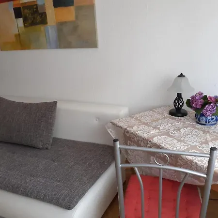 Ferienwohnung Steinfeld * 孔茨